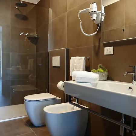 Hotel Luciana 5*