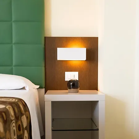 Hotel Luciana 5*