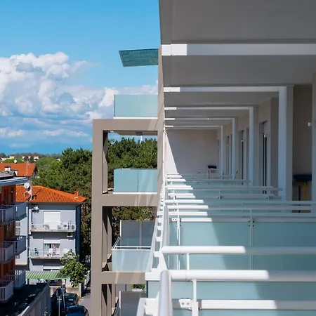 Hotel Luciana 5*