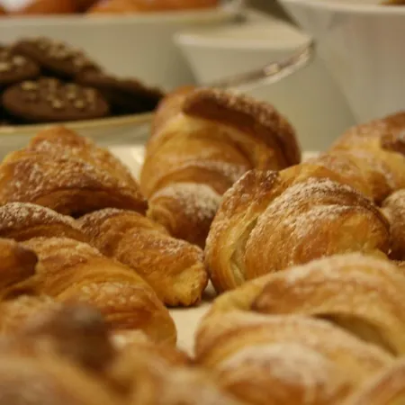 Отель Luciana 3*